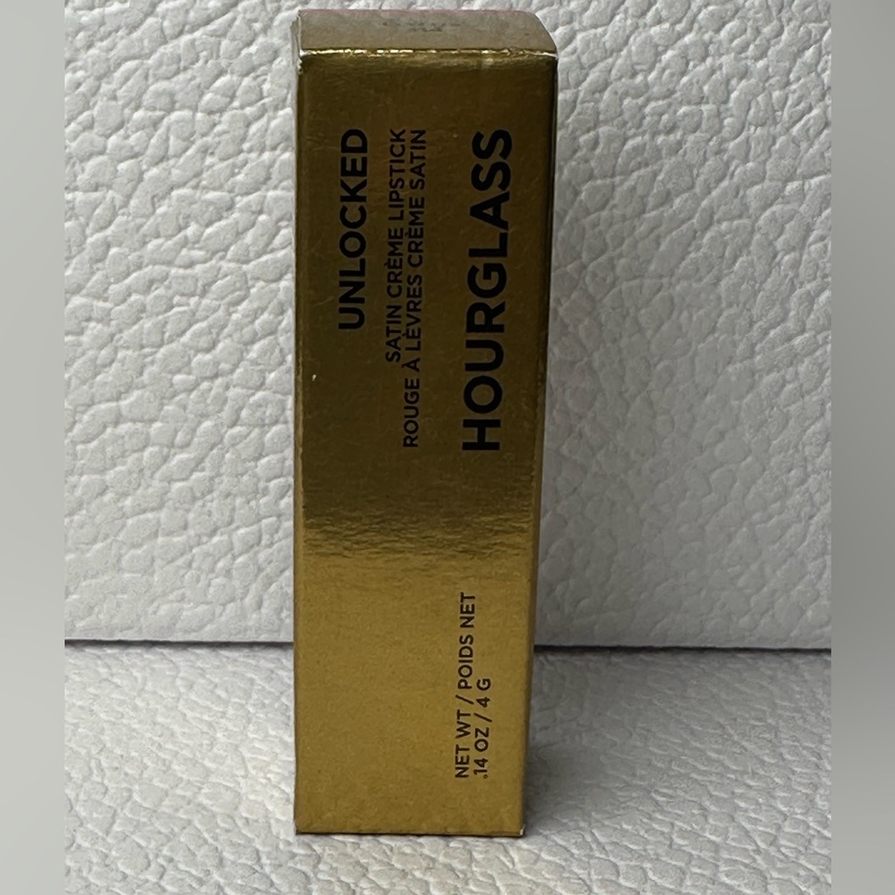 🆕 HOURGLASS Unlocked Satin Crème Lipstick in 314 Lotus (deep neutral rose) NIB - Picture 5 of 9